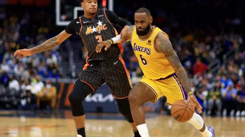 Los Lakers abren la jornada de martes ante Orlando Magic.