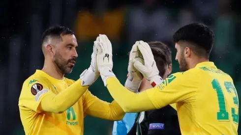 Bravo y Rui Silva tienen una lucha sana por el arco del Betis