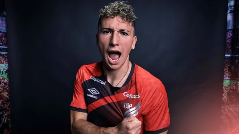 Luciano Arriagada llega con veinte años al mejor fútbol de Sudamérica