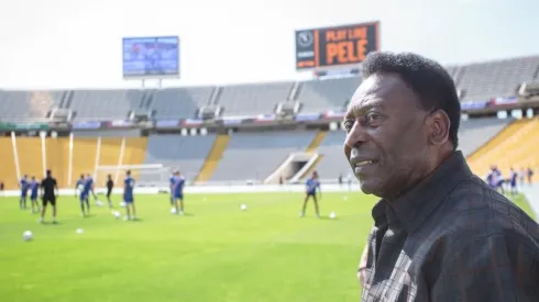 FIFA pide que todo el mundo tenga un recinto con el nombre de Pelé