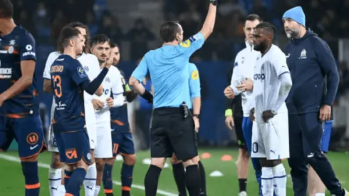 Tavares pilla a Sánchez y luego es expulsado por descontrol