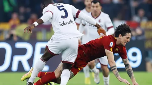 Medel y Bologna pierden contra la Roma de Mourinho.