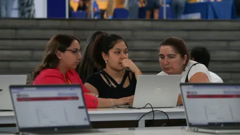 ¿Cuándo dan los resultados de las postulaciones a las universidades?