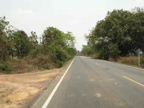 Hombre olvida por 160 kms. a su esposa tras bajar a orinar en ruta