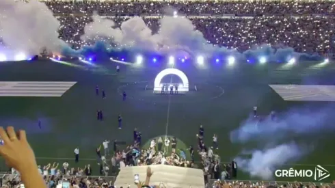 Luis Suárez fue recibido a lo grande en Gremio