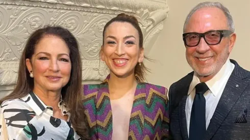 Francisca Tapia junto a Gloria y Emilio Estefan