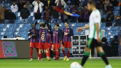 Claudio Bravo fue titular en la derrota del Betis ante Barcelona por la semifinal de la Supercopa de España.