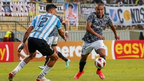 El Cacique va de negro en su debut en el torneo ante Copiapó.