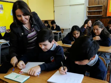 Este es el sueldo promedio de los profesores según los estudios