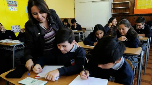 Este es el sueldo promedio de los profesores según los estudios