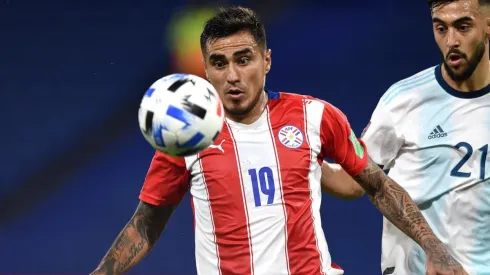 El representante de Lezcano habló del interés de Colo Colo