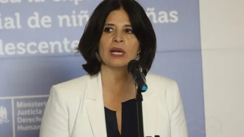 Comisión rechaza AC contra ex ministra Ríos