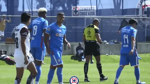 Morales anotó dos goles en un amistoso