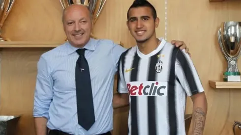 Marotta en sus tiempos con Vidal y Juventus: hoy en Inter le pega a Vidal por indisciplinado.