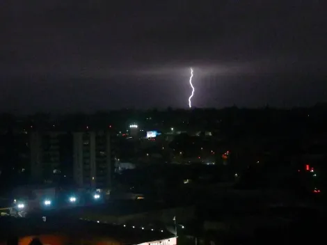 ¿Qué regiones son las afectadas por posibles tormentas eléctricas?