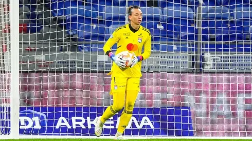 Tiane Endler es finalista a mejor arquera en los premios The Best