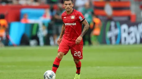 Charles Aránguiz tiene contrato con el Bayer Leverkusen hasta junio de 2023.