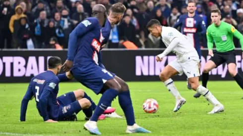 Alexis Sánchez tuvo un gran partido en Le Classique, derribó una racha del Marsella ante el PSG y fue ovacionado cuando salió.