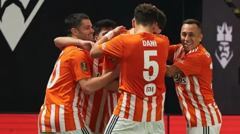 Fabián Orellana "renovó" por un partido más en el XBUYER TEAM.