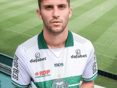 CM de Coritiba confunde a la UC con la U en la oficialización de Kuscevic