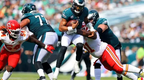 Chiefs y Eagles animan esta tarde el Super Bowl LVII.