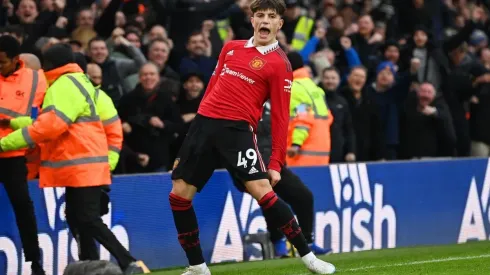Alejandro Garnacho festejó así el golazo que le hizo al Leeds United en el triunfo del Manchester United.