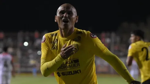 Humberto Suazo fue figura en la gran victoria de San Luis ante San Felipe en el inicio del Campeonato Ascenso.