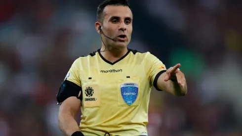 Maza arbitrará a Flamengo e IDV