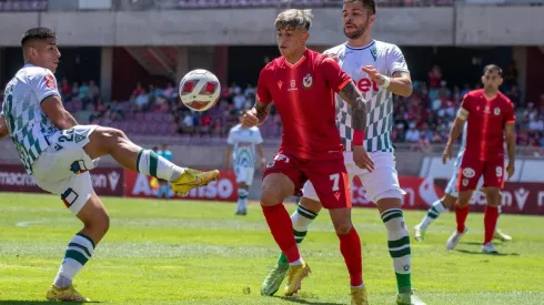 La Serena ganó en el norte y es líder de la B