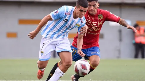 Alfaro será titular en Magallanes ante los bolivianos