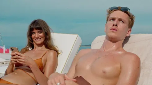 Reseña de "El Triángulo de la Tristeza"