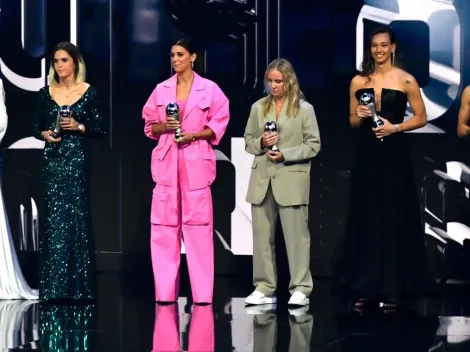 Tiane Endler elegida en el equipo ideal del 2022