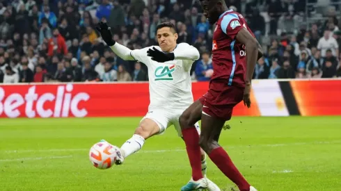 Alexis Sánchez no pudo meter al Marsella en semis