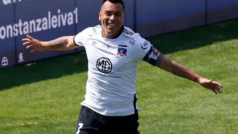 Esteban Paredes vestirá de corto por última vez en Macul.