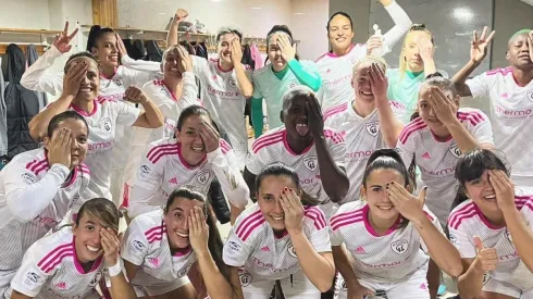 Araya le gana el duelo de chilenas a Sáez con dos asistencias