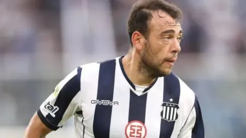 Catalán no cumplió una buena labor ante Vélez con Berizzo en la tribuna