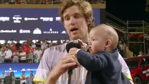 Nico Jarry campeón del Chile Open con su guagua.