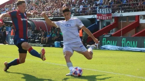 Thomas Galdames ya debutó en el fútbol argentino junto a Godoy Cruz.