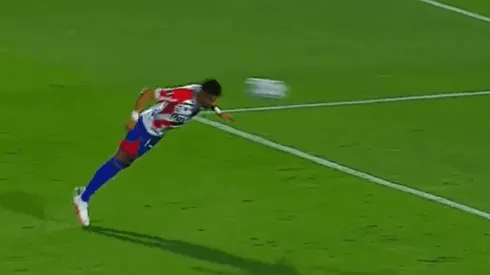 El Gato Lucero provocó la primera intervención de la espectacular tapada doble de Jean Fernandes.