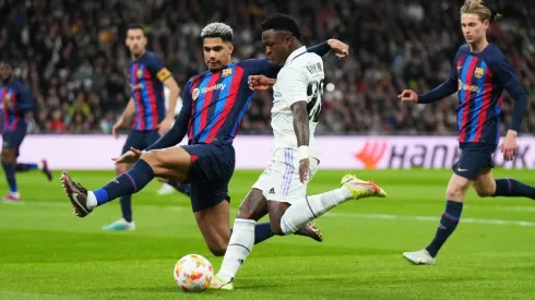 Barcelona recibe a Real Madrid en un nuevo Clásico español.