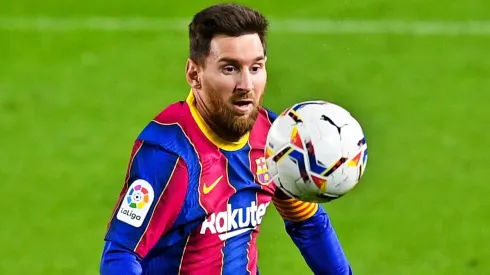 Messi deberá bajarse el suelo para volver a Barcelona.