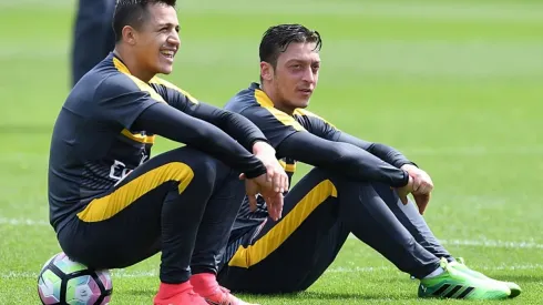 El ex socio de Alexis cuelga los botines: Özil anuncia su retiro.