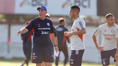 Berizzo dirige un entrenamiento en Pinto Durán