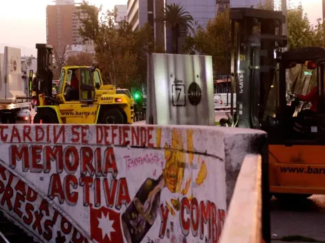 Comienzan trabajos para reabrir acceso principal de Metro Baquedano