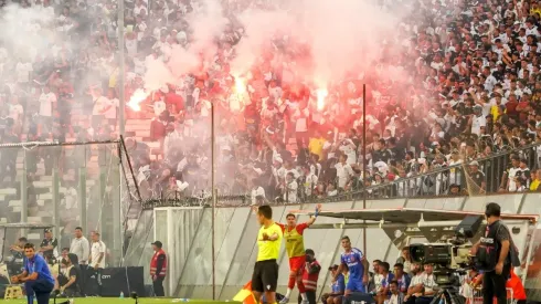 Un grupo de hinchas hoy deja a Colo Colo sin público
