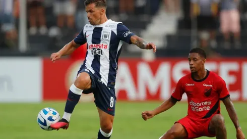 Gabriel Costa fue titular en el debut copero de Alianza Lima.