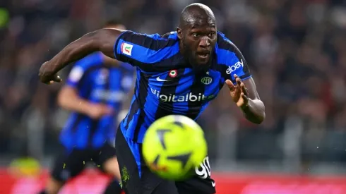 Lukaku se fue expulsado por doble amarilla.