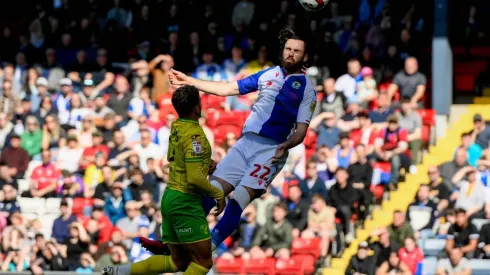 Ben Brereton Díaz no pudo ante el Norwich
