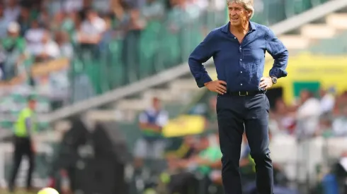 Pellegrini se entusiasma con puestos de Champions