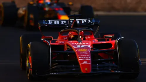 Con Leclerc en la pole position, los corredores se preparan para enfrentar el Circuito callejero de Bakú.